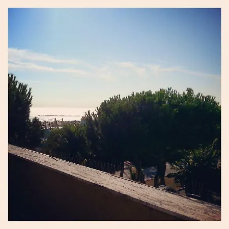 公寓 Rosetoholidays *